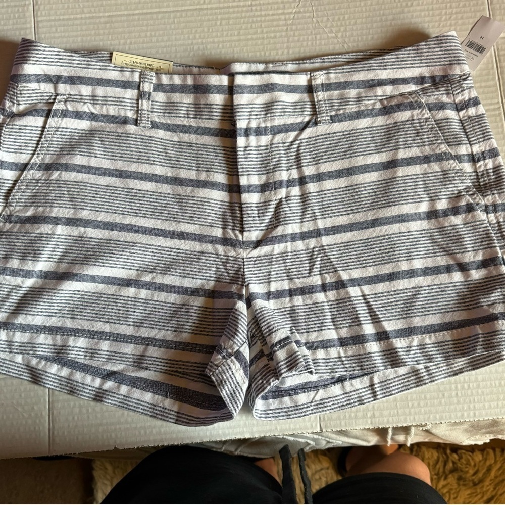 Gap Women’s size 14 shorts - Picture 3 of 8